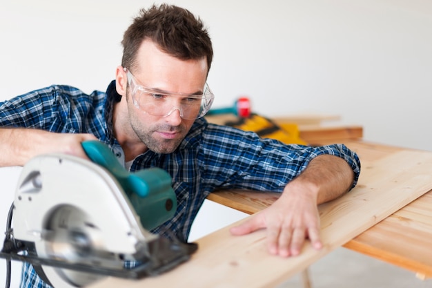 Tisch für stichsäge selber bauen – Sicher den Eigenbau starten